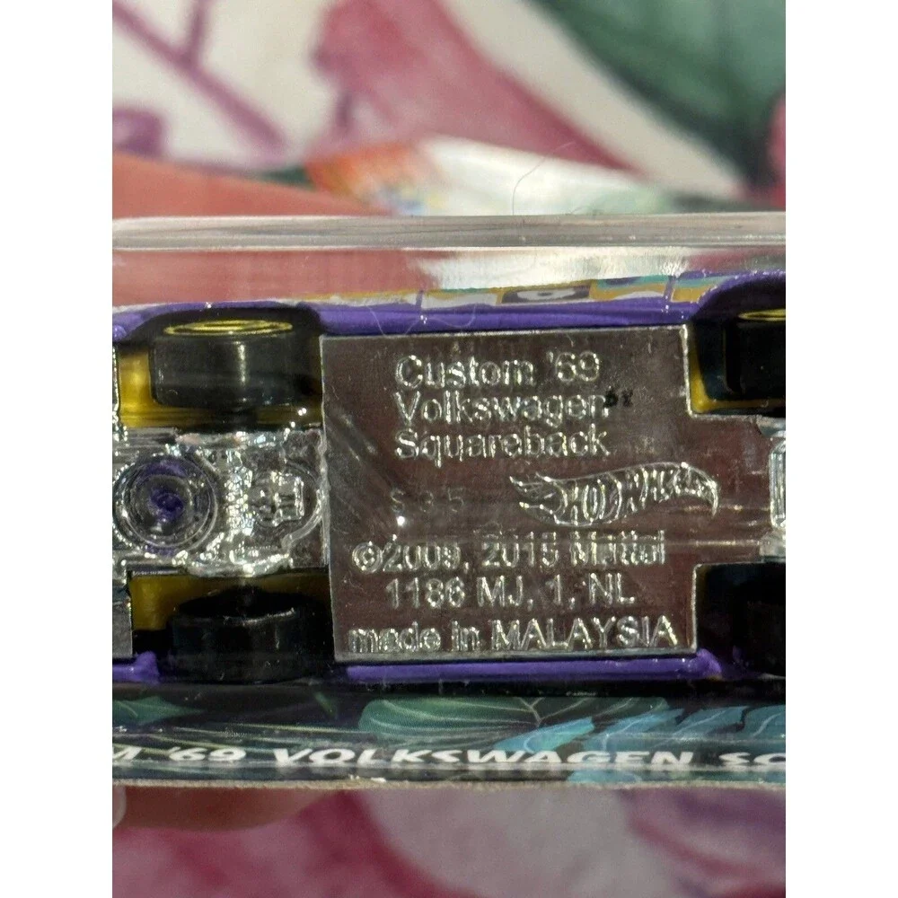 2023 Hot Wheels Custom '69 Volkswagen Squareback RARE  Spring Edition New